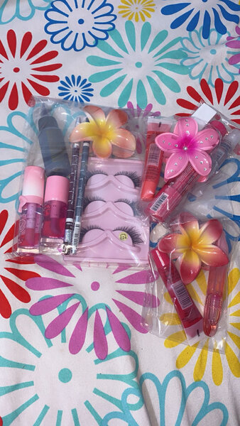 Coffret maquillage floral