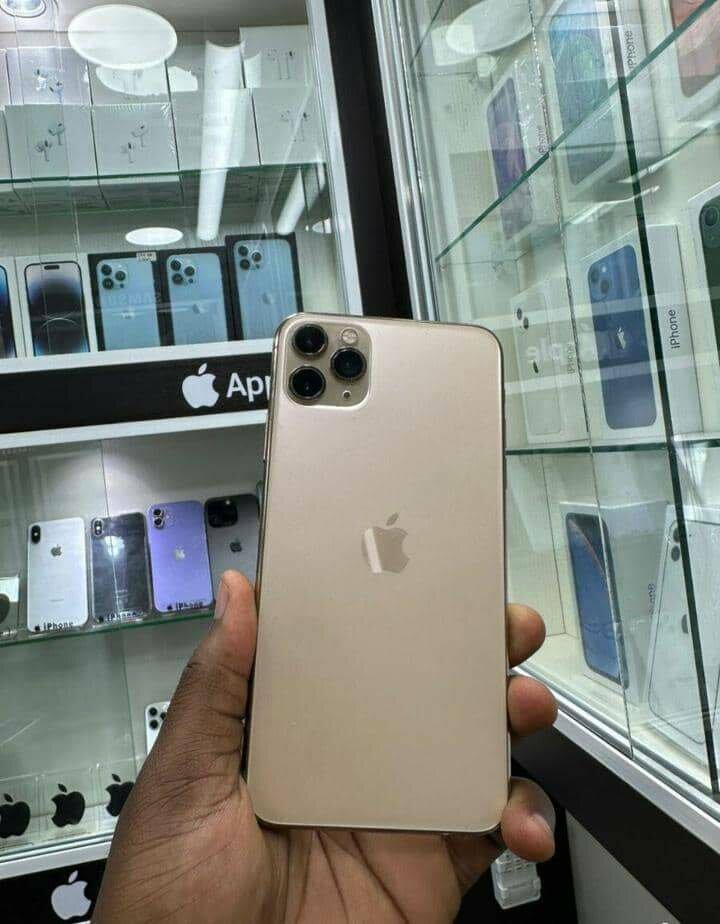 iPhone 11 Pro Max 64GB Or