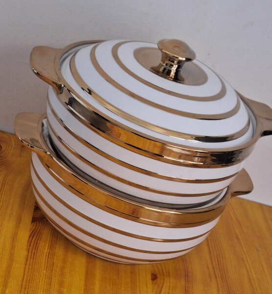 Lot de soupières en porcelaine