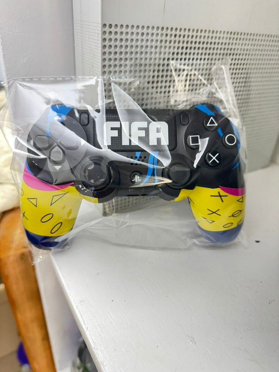 Manette PS4 personnalisée FIFA