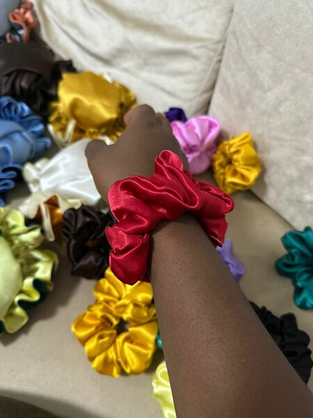 Élastiques en satin colorés