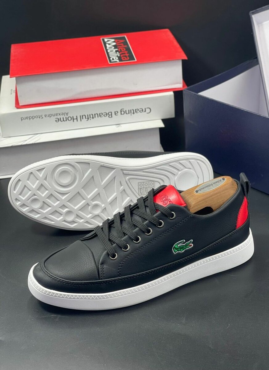 LACOSTE CLASSIC WEAR