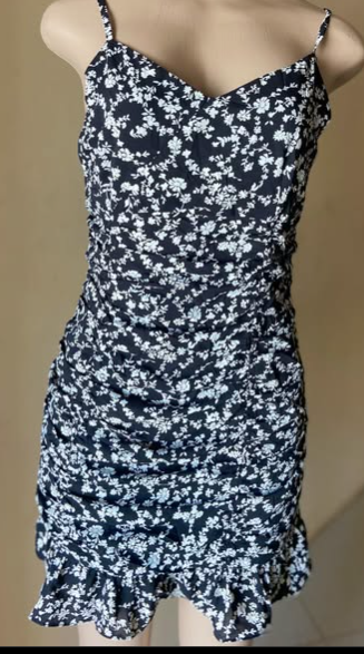 Beautiful elegant women's dress size:M