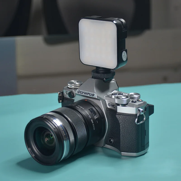Lumière vidéo compacte OrderMe
