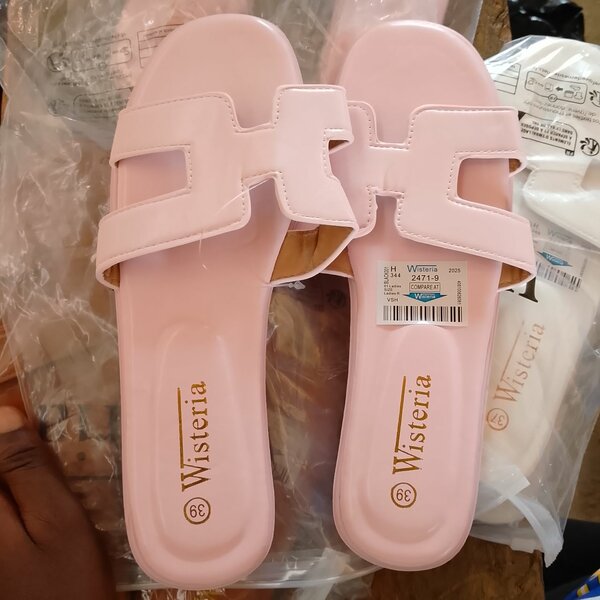 Sandales roses élégantes