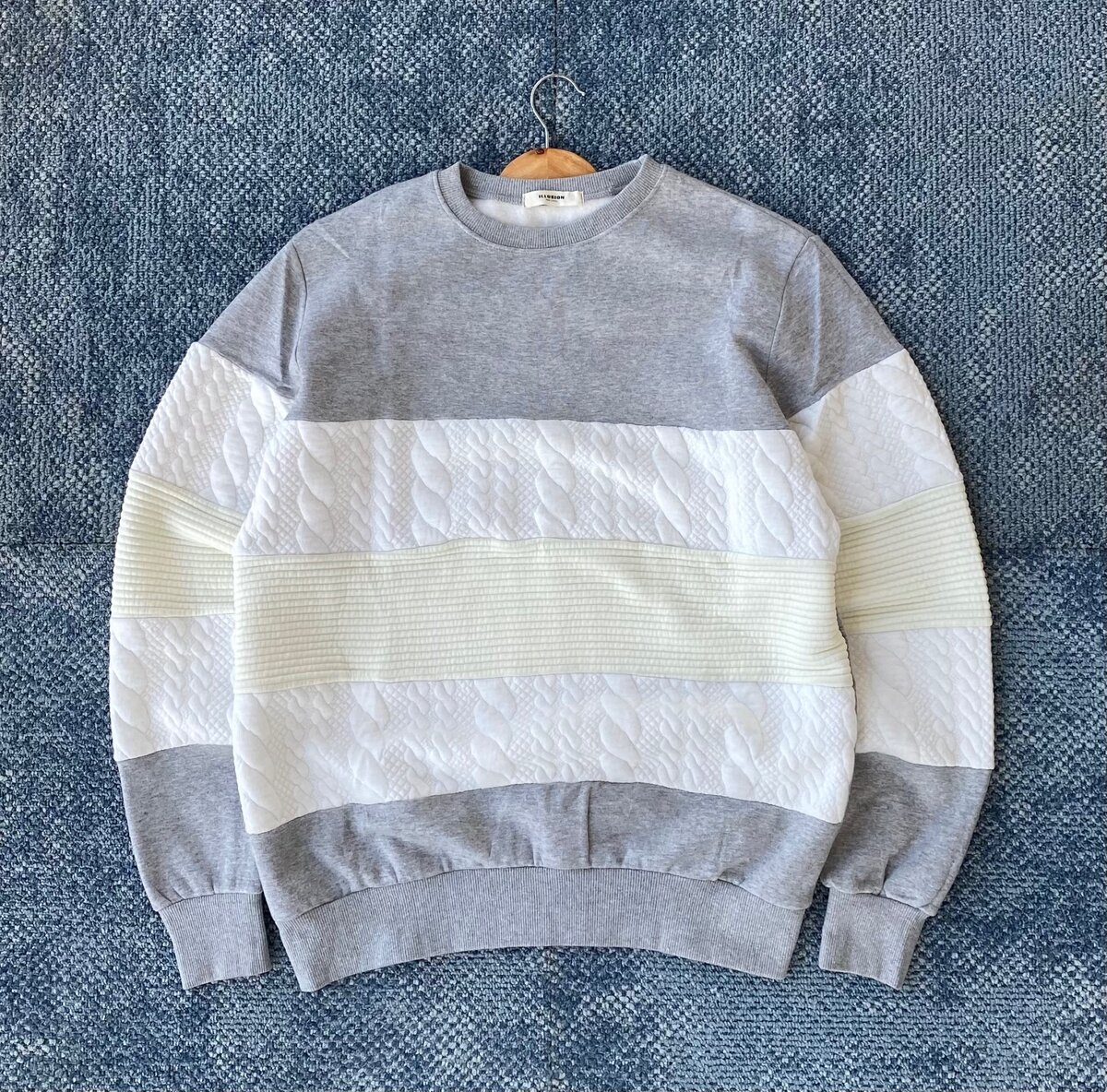 Thrift-Sweatshirt