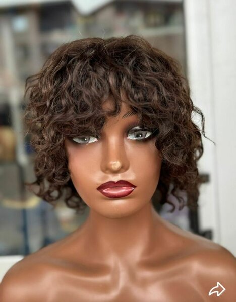 Perruque Bouclée Moderne