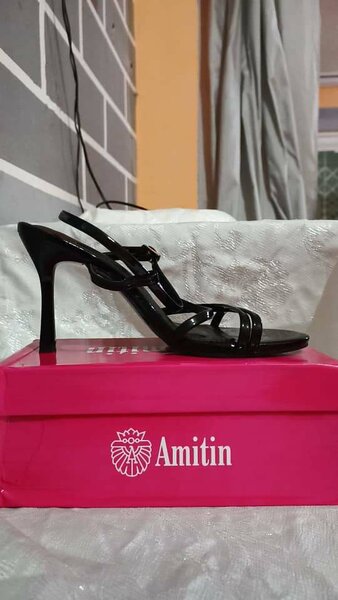 Sandales à talon élégantes