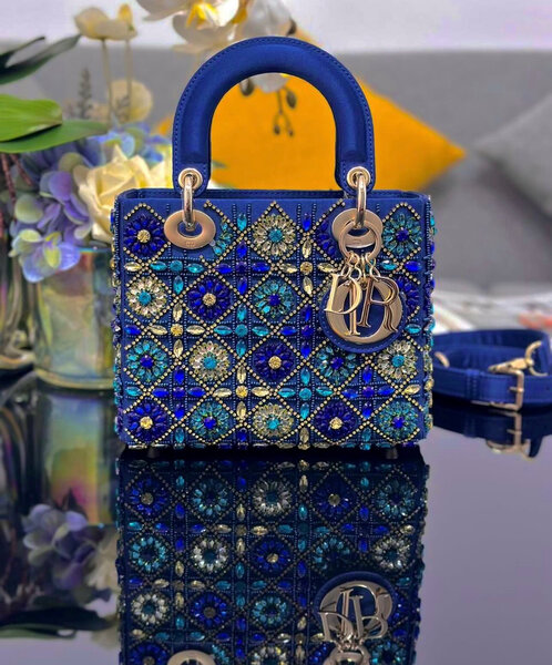 Sac à main élégant en cuir tissé