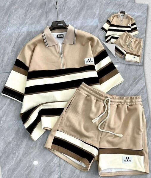 Ensemble sport rayé décontracté