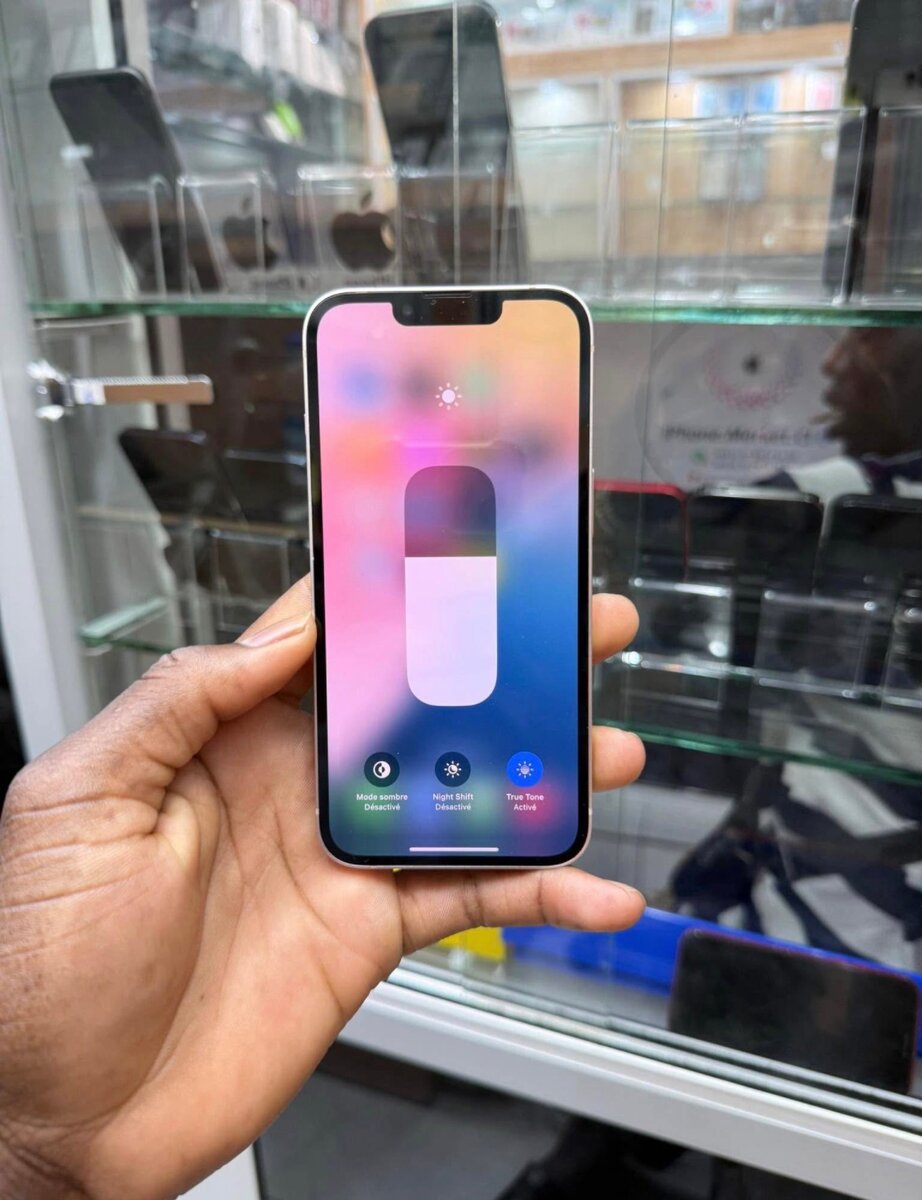 Apple 13 simple iPhone 128 Go