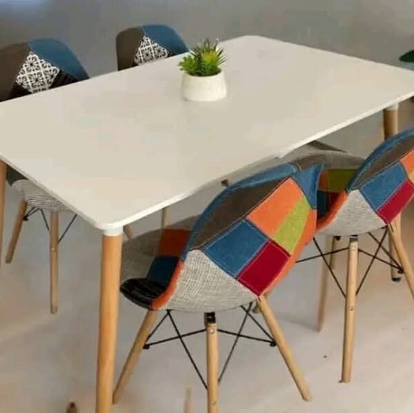 Table à manger moderne