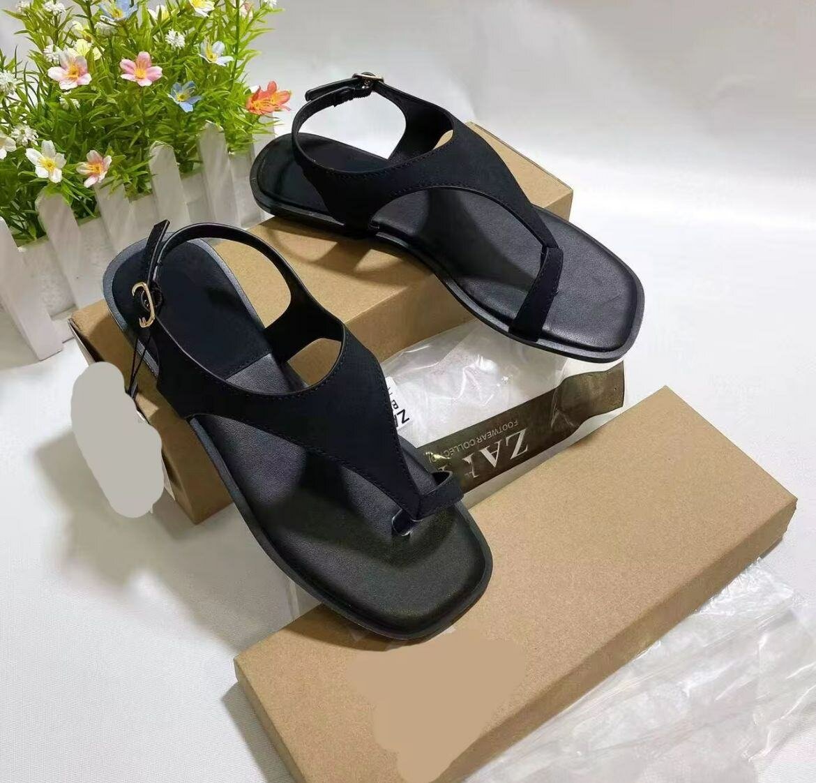 Paire de sandales plat Zara