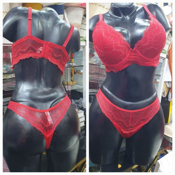 Ensemble de lingerie en dentelle