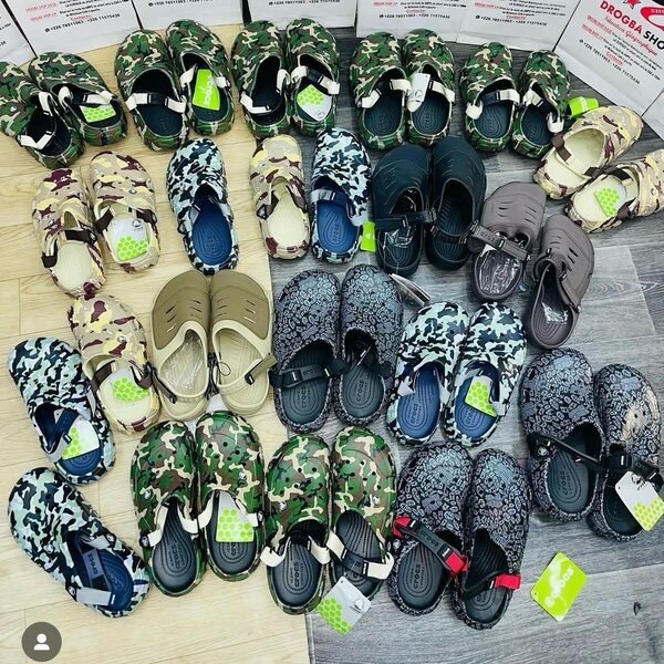 crocs