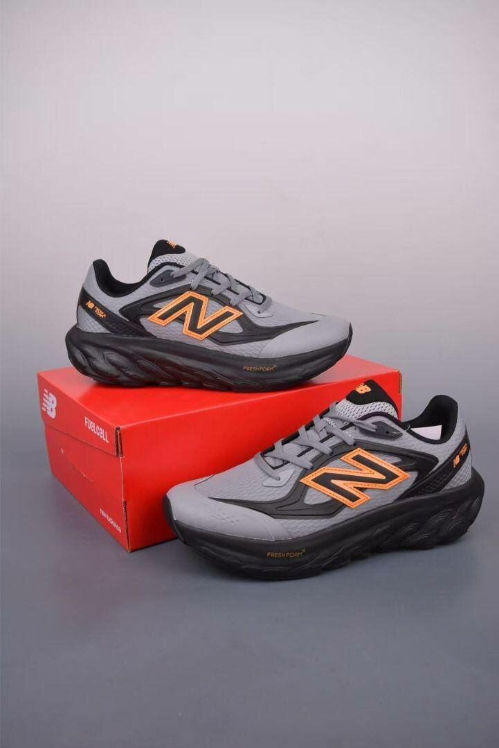 Chaussures de sport New Balance et Nike