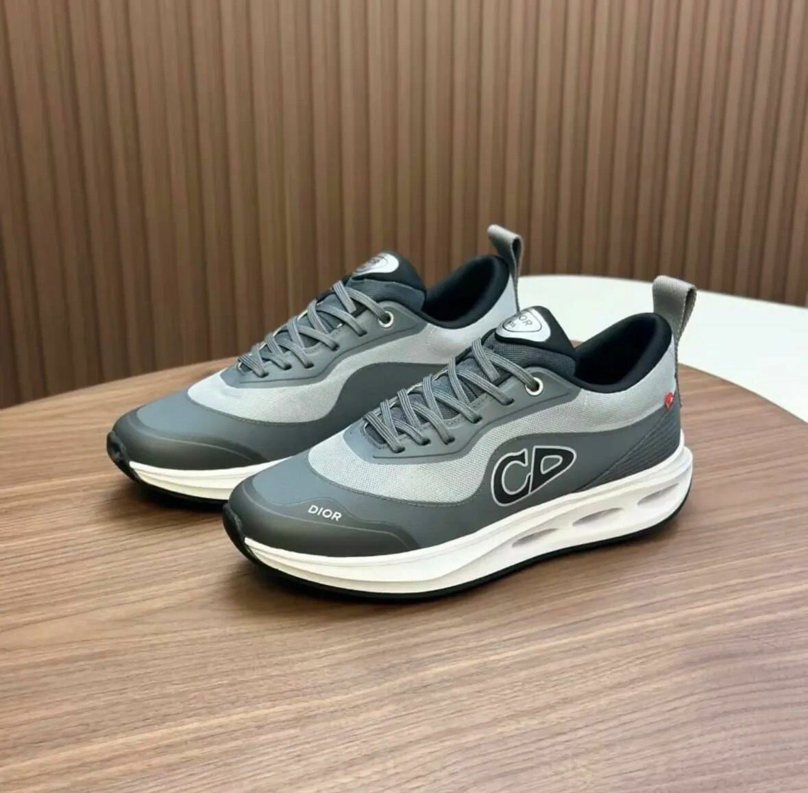 Baskets de style moderne