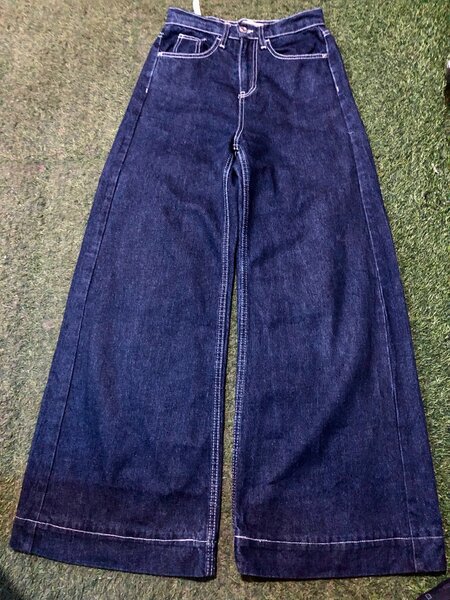 Baggy, cargo pants and skinny jeans