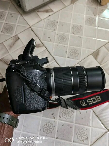 Appareil photo Canon DSLR