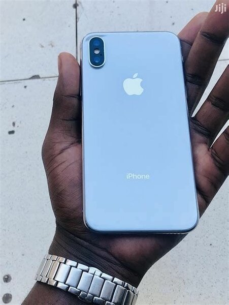 iPhone X