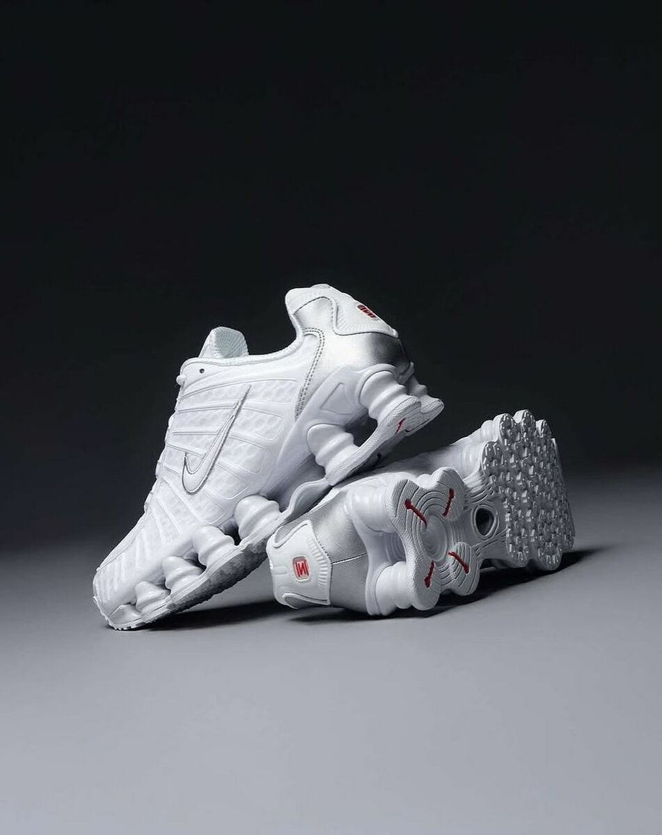 Baskets blanches Nike Shox