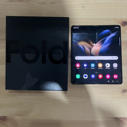 Galaxy Z fold 5 5G 256gb/12gb ram fresh in box 4400mAh batte