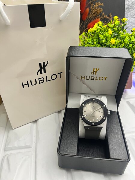 Montre Hublot Classique Homme