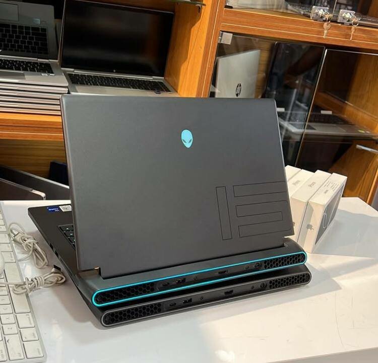 Alienware M15 r7