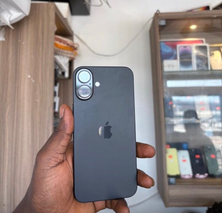 iPhone 16 246gb
