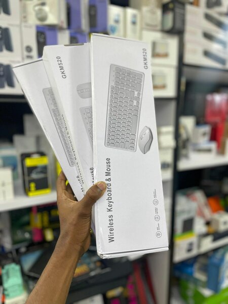 GKM520 Wireless Keyboard and Mouse Combo