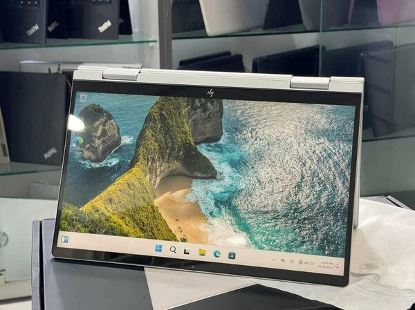 HP Envy X360 14-es1023dx