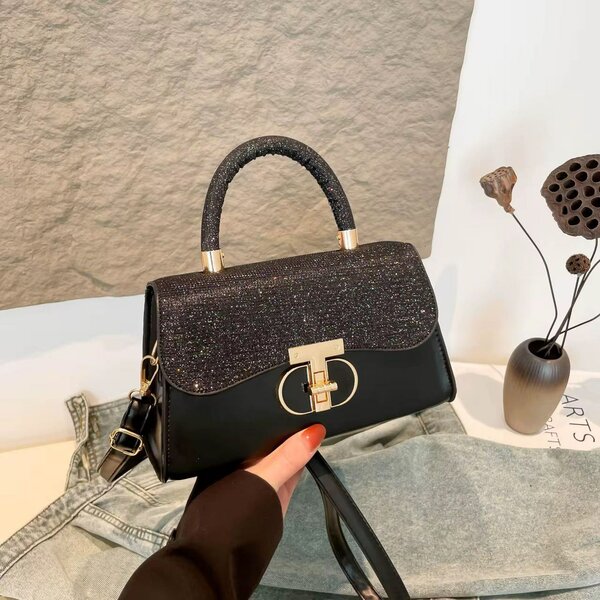 Sac à main élégant pailleté