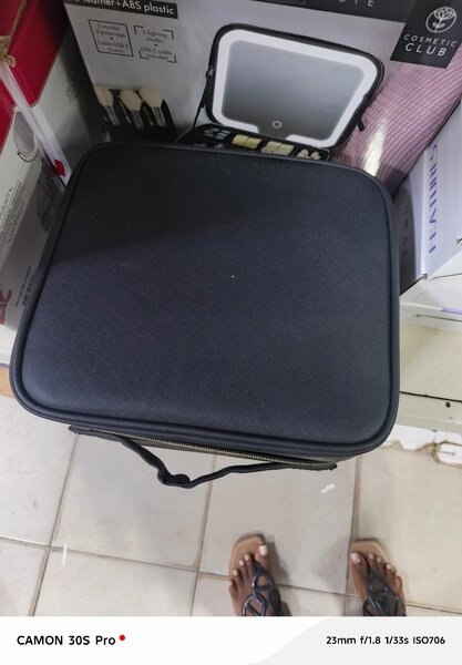 Trousse Maquillage avec Miroir LED