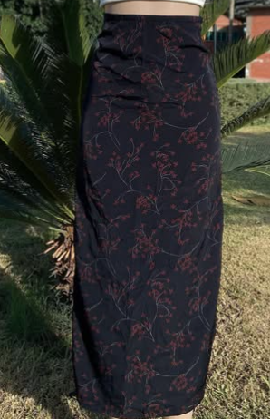 Fashionable very beautiful long skirt  size:M