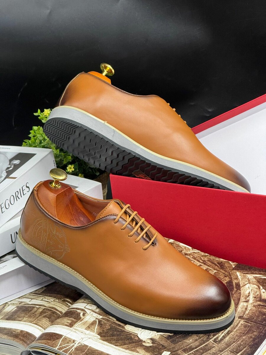 High class royalty shoes