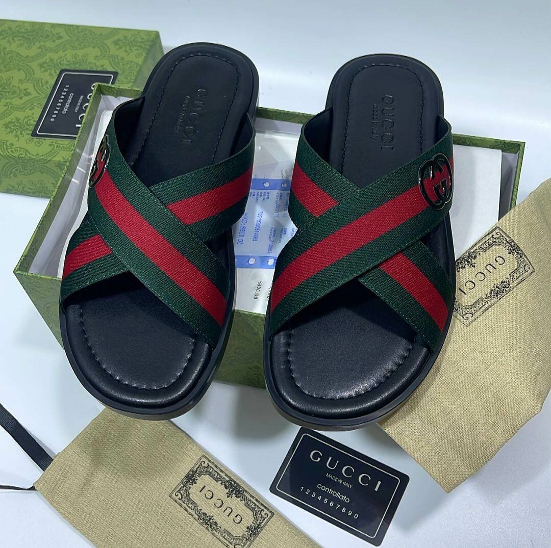 Gucci slippers