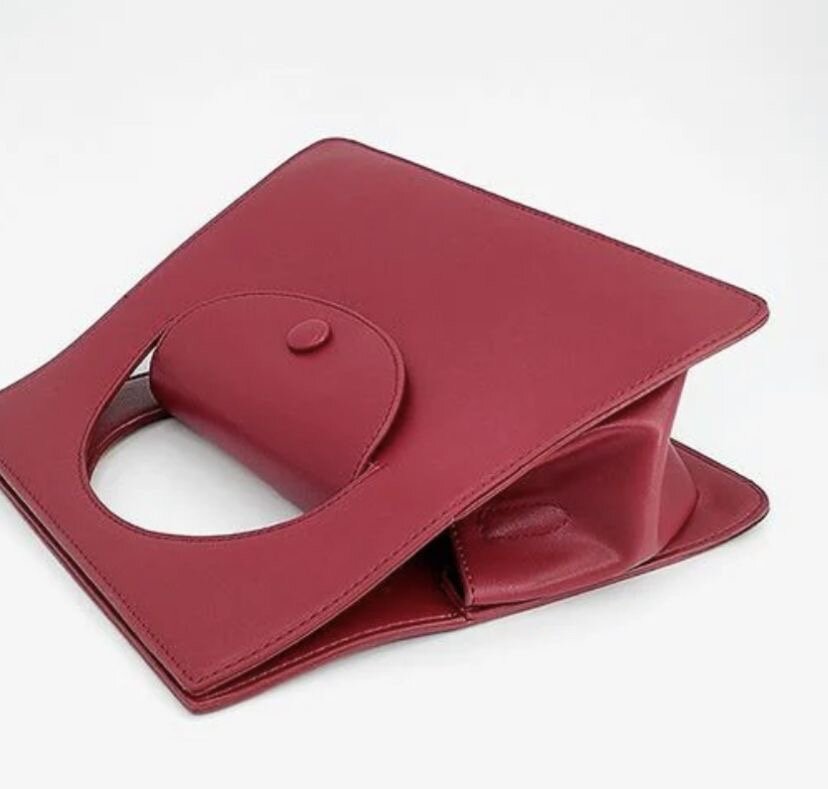 Sac à main rouge chic