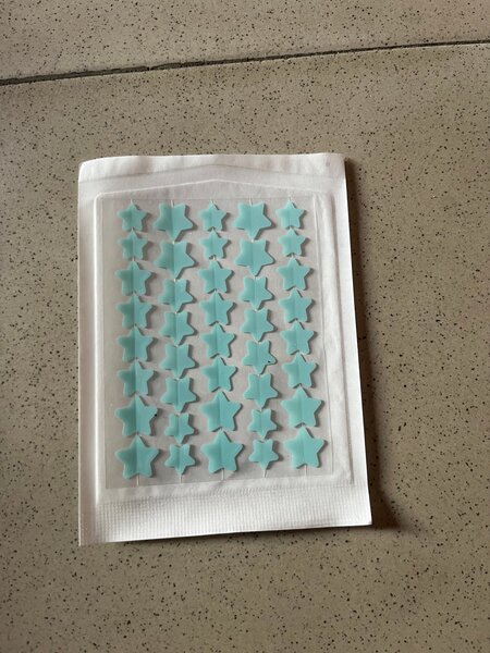 Patchs étoiles hydrocolloïdes