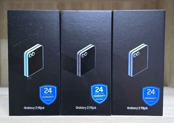 Galaxy Z Flip6 Smartphone