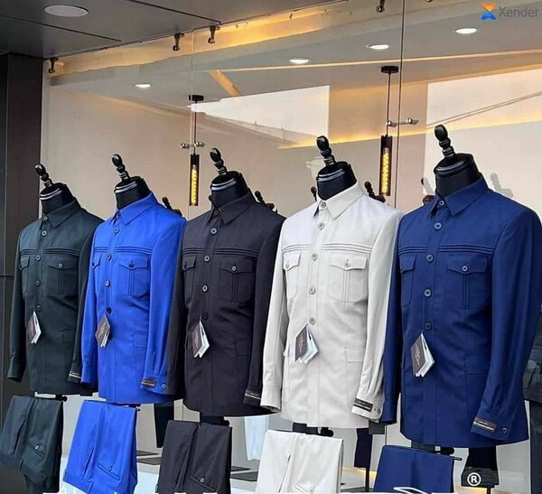 Costumes très élégant