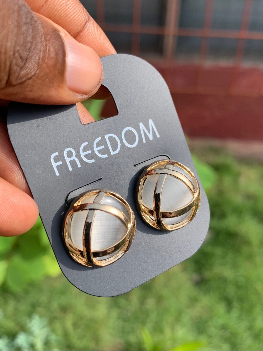 Elegant gold-accented stud earrings