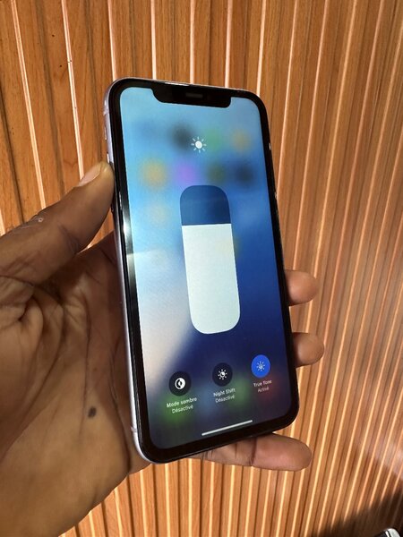 iPhone 11 simple 64 gigas