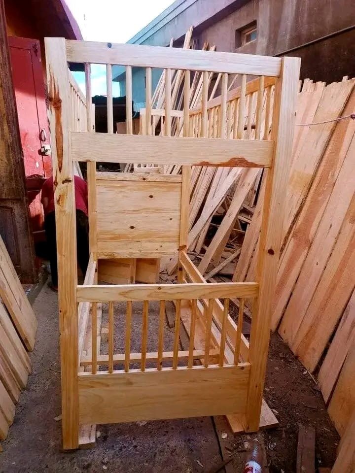 Lit superposé en bois massif