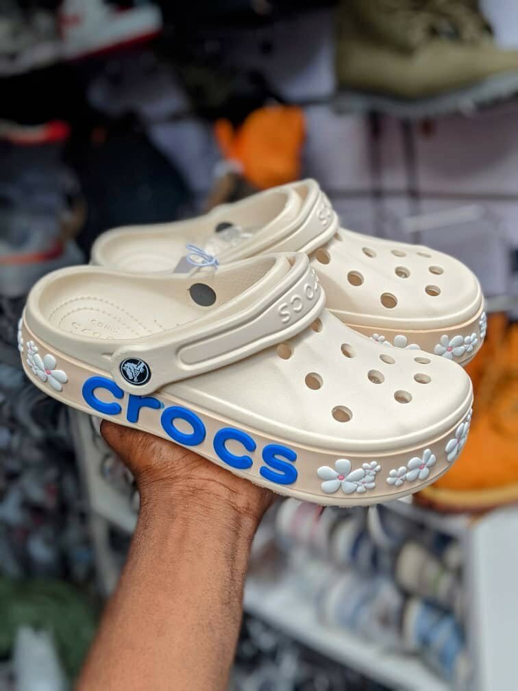 bar bands crocs