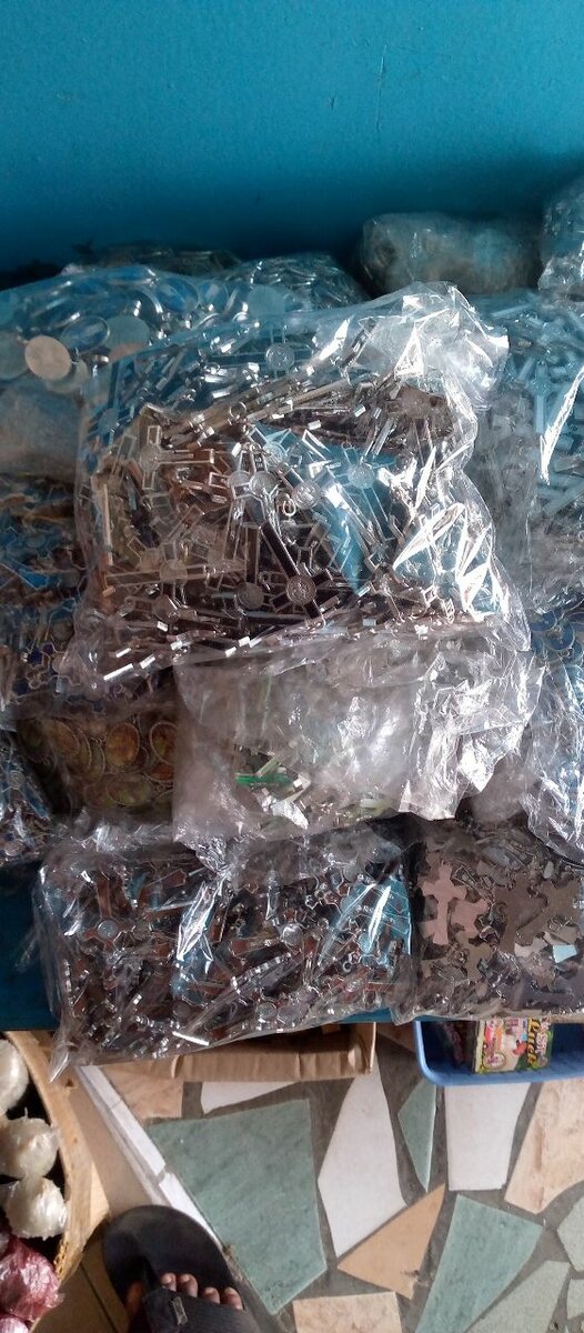 Médaillons religieux en vrac