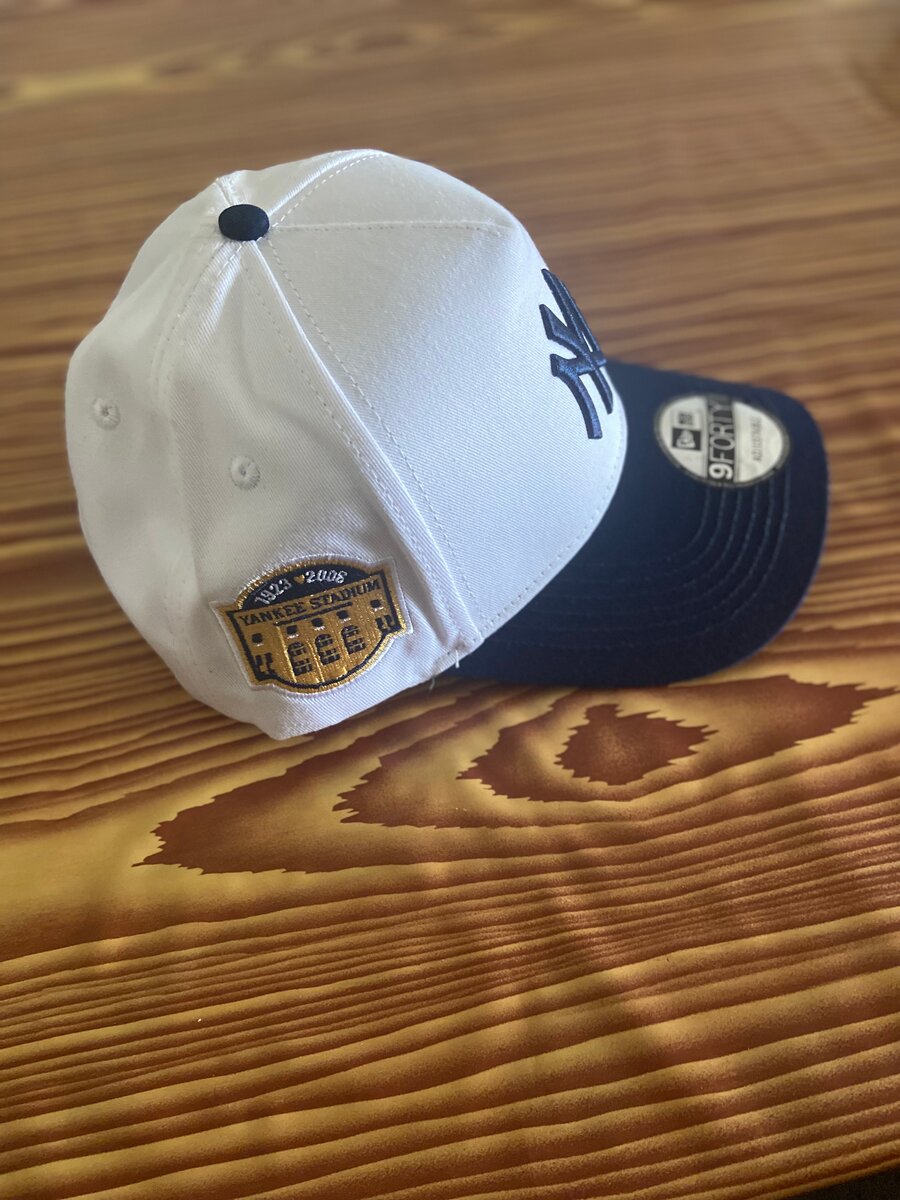 Casquette NY Blanche et Noire