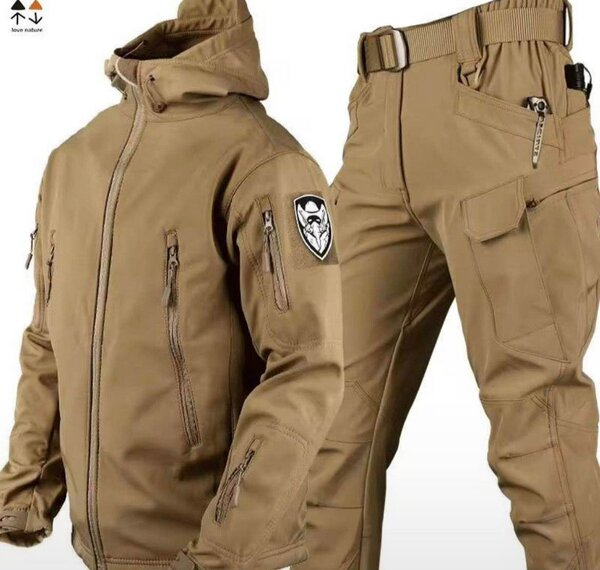 Tenue de camouflage tactique