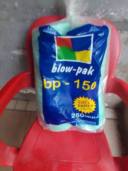 Assiettes en plastique jetables