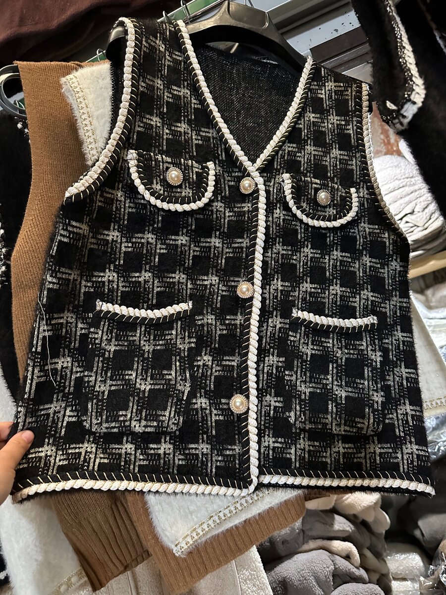 Безрукавки из теплого материала