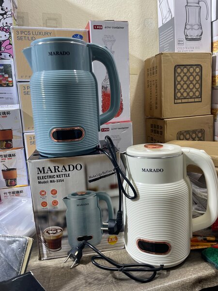 Bouilloire électrique Marado 2.5L